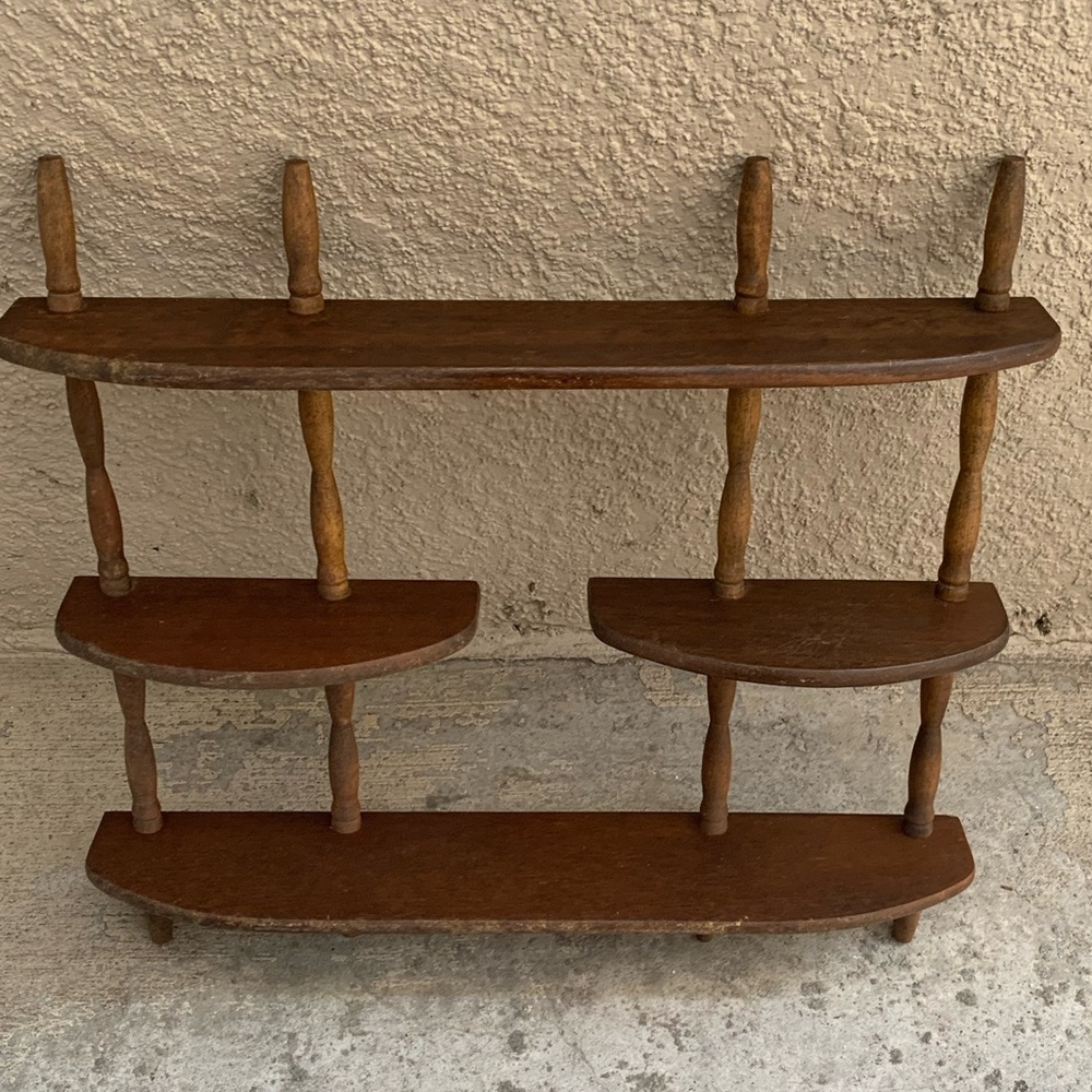Knickknack curio multi tier shelf, 20” x 21” x 4